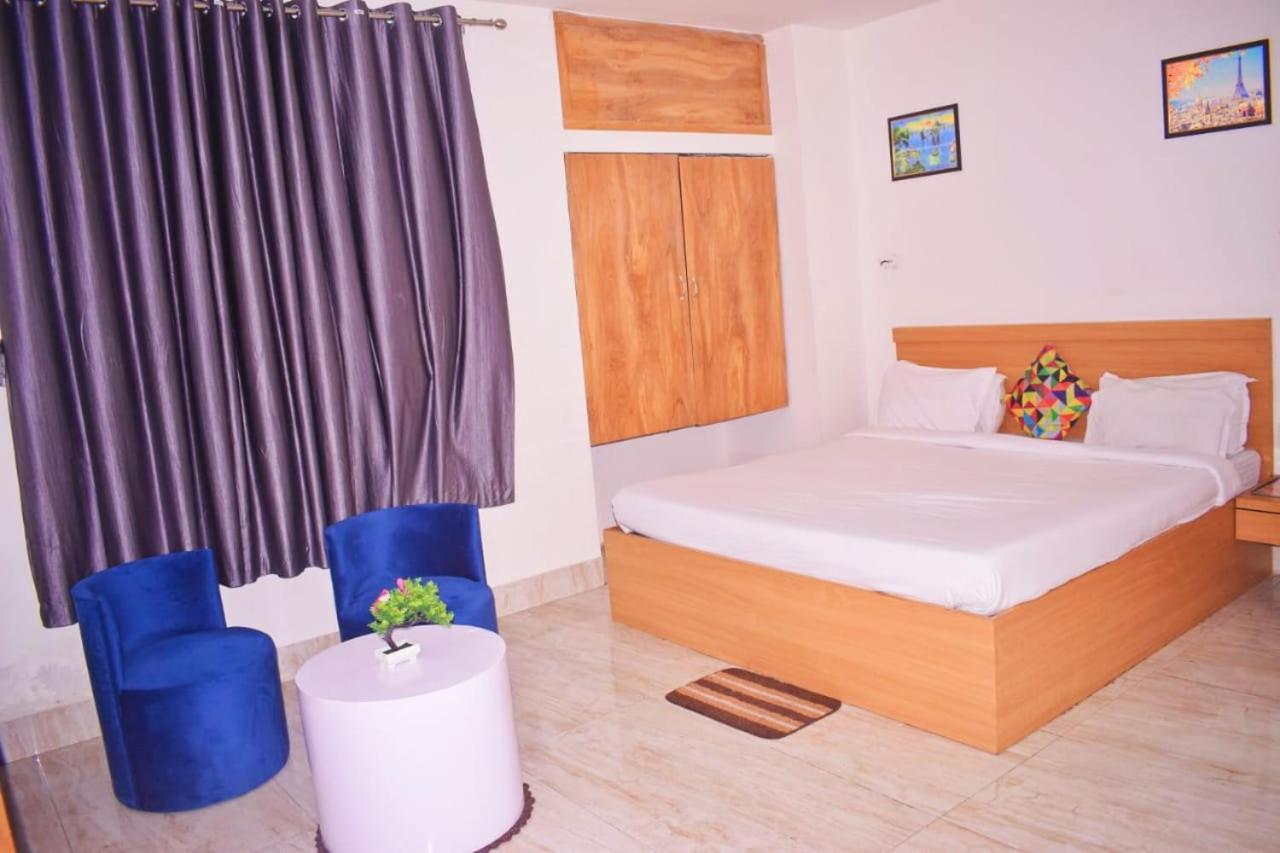 Hotel Mirana Guwahati Dış mekan fotoğraf